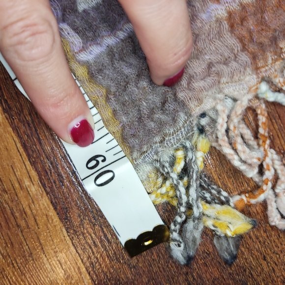 100% Wool embroidered Scarf Wrap - Picture 8 of 8